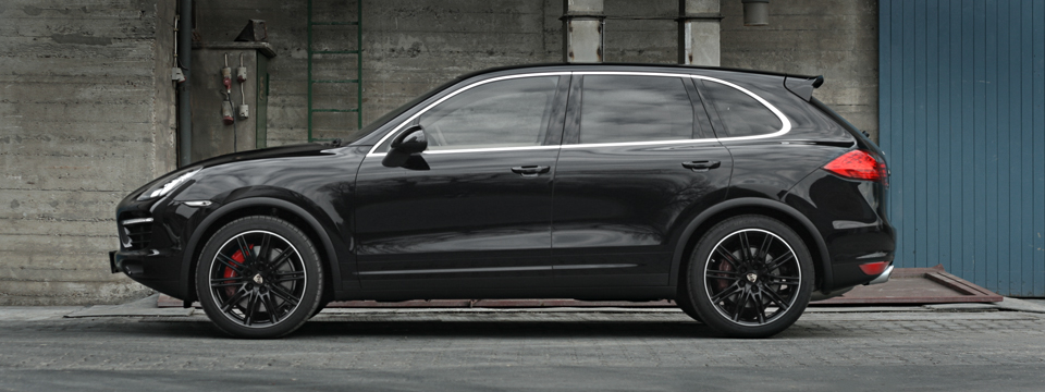 Porsche_Cayenne_Turbo_schwarz_header